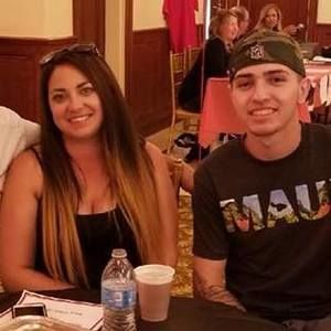 Meet your Posher, Sheena